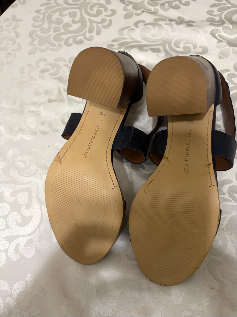 Tommy Hilfiger Black Leather Crossover Strap Heels - Picture 6 of 6
